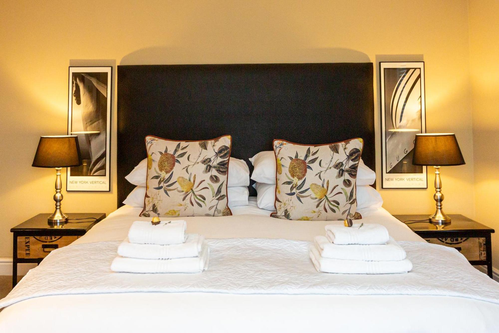 Pictures Guest House Boutique Hotel Oudtshoorn Exterior foto