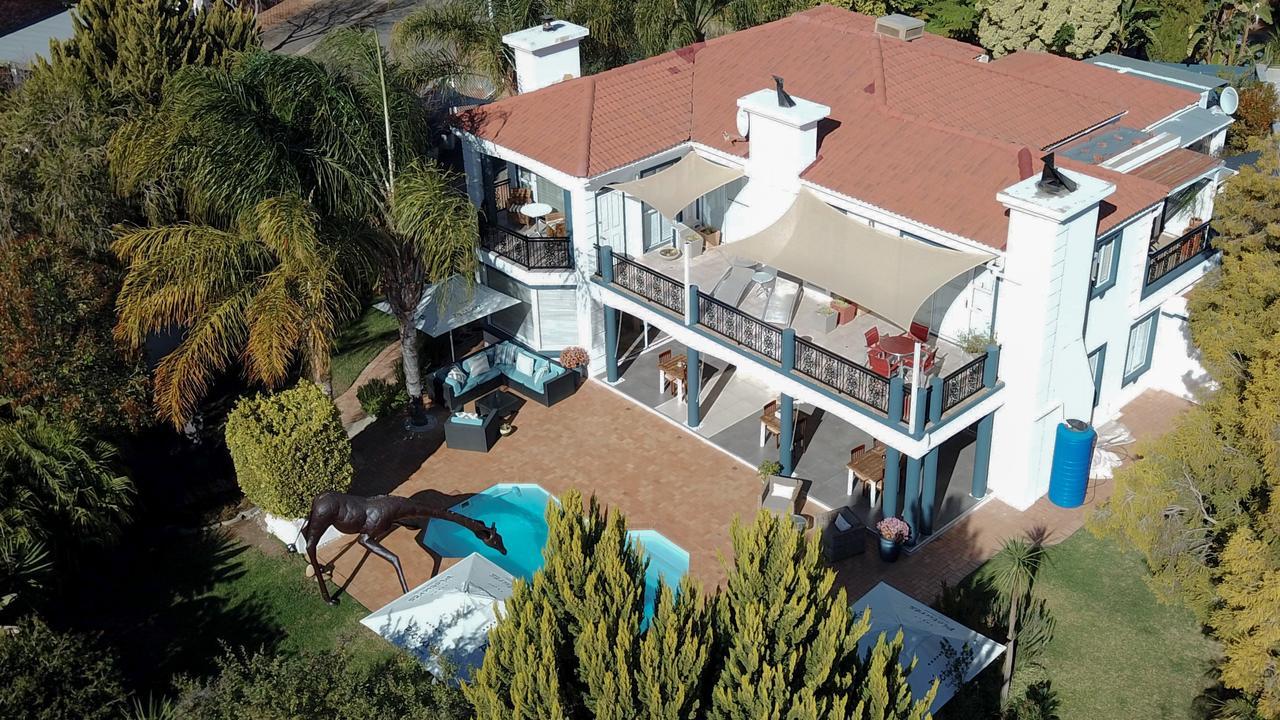 Pictures Guest House Boutique Hotel Oudtshoorn Exterior foto